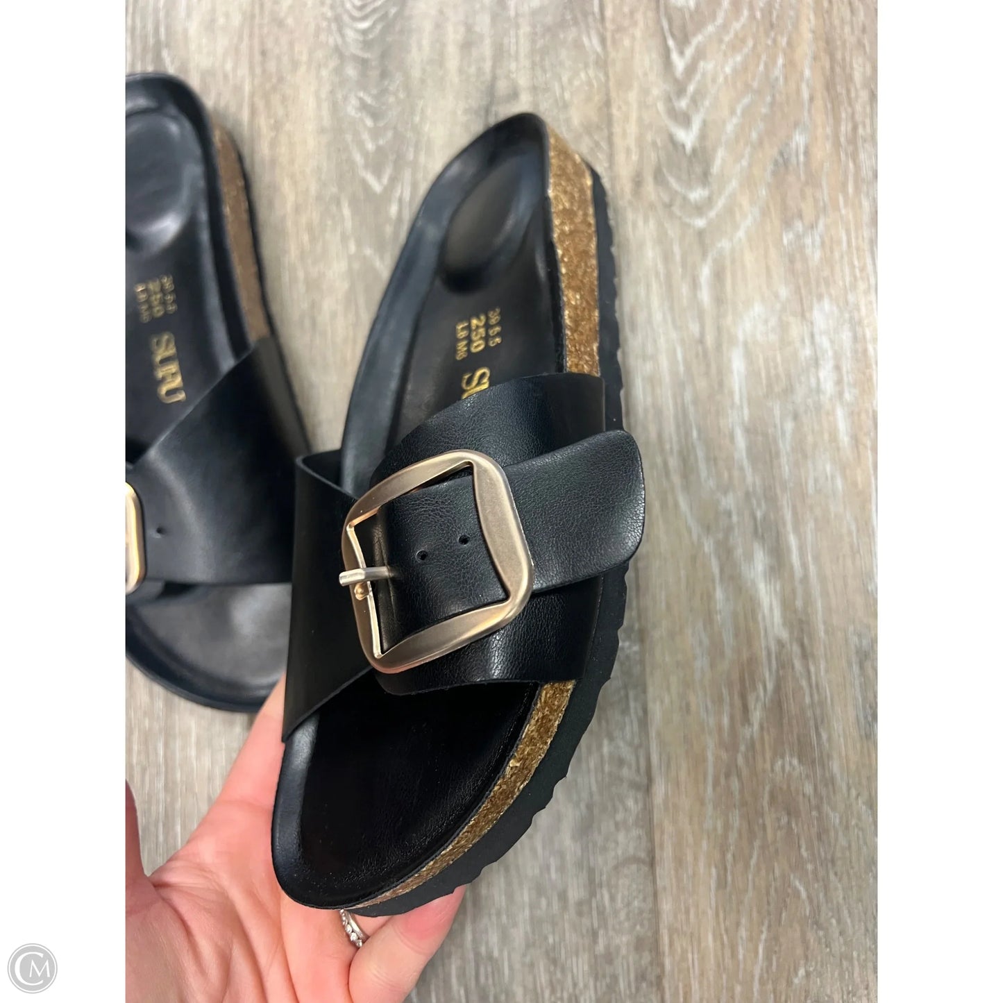 Sandals Flats By Clothes Mentor In Black, Size: 8