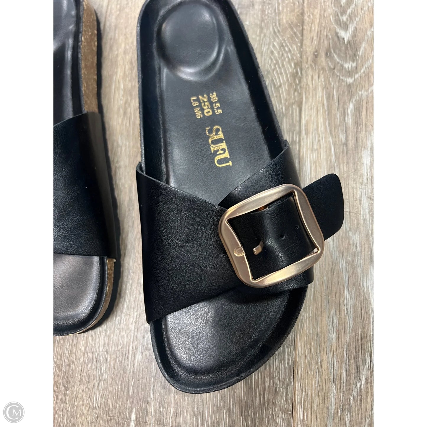Sandals Flats By Clothes Mentor In Black, Size: 8
