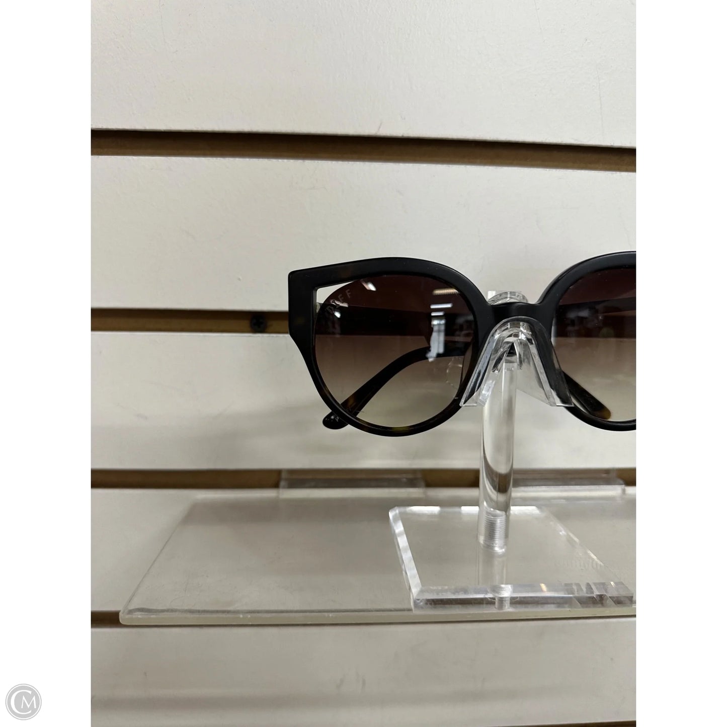 Sunglasses By Diff, Size: