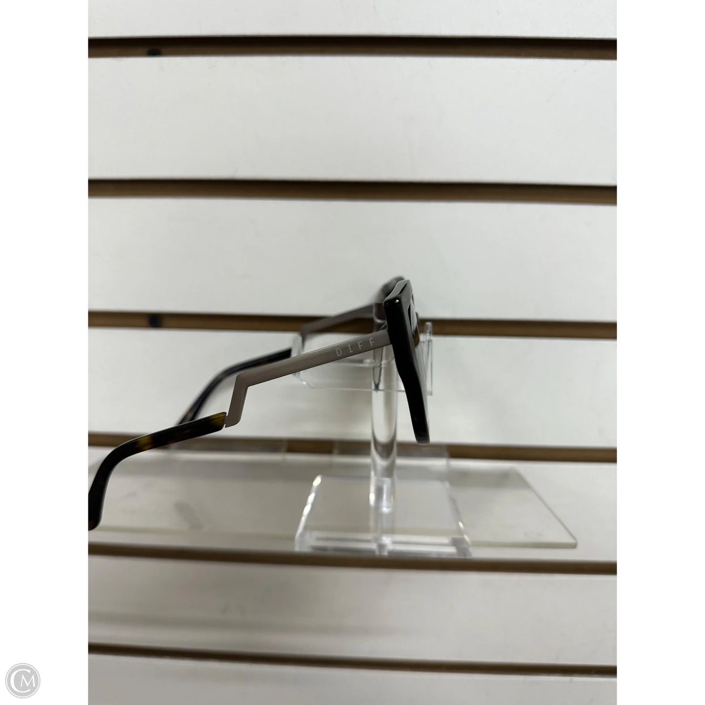 Sunglasses By Diff, Size: