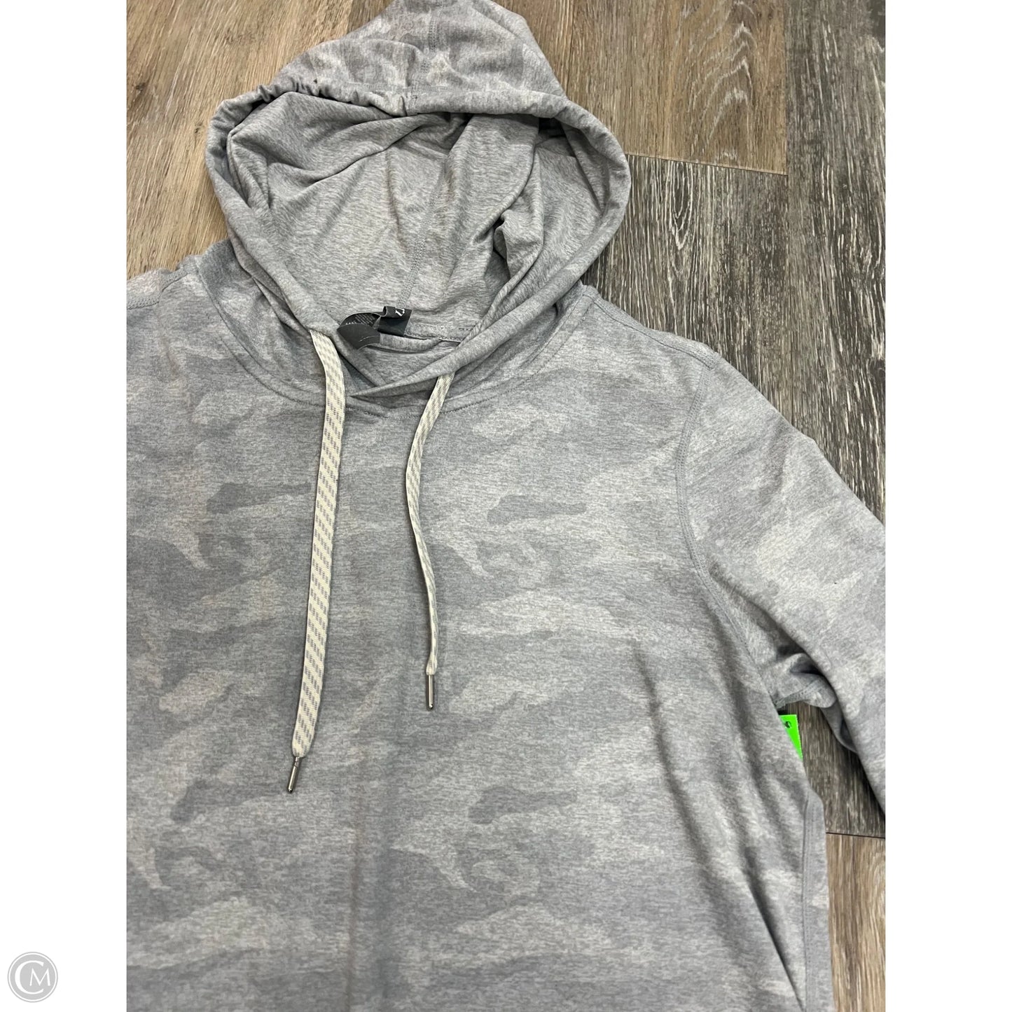 Athletic Top Long Sleeve Hoodie By Vuori In Grey, Size: M