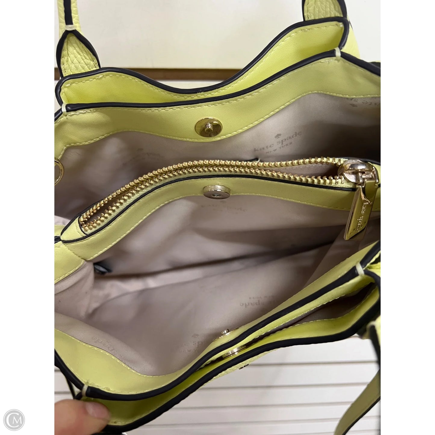 Crossbody Designer By Kate Spade, Size: Medium