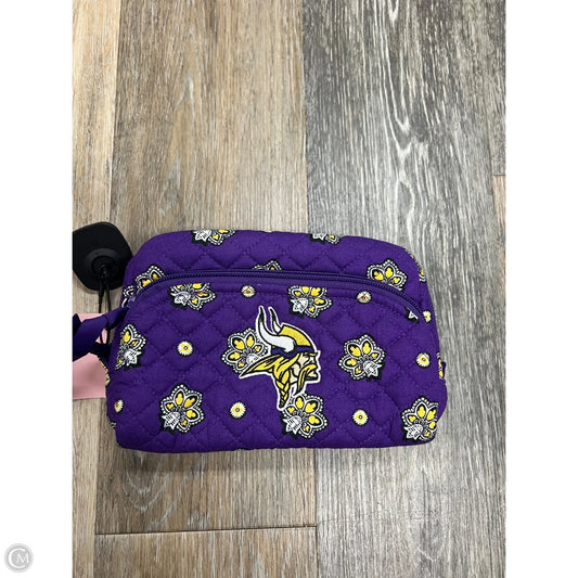 Makeup Bag By Vera Bradley, Size: Medium
