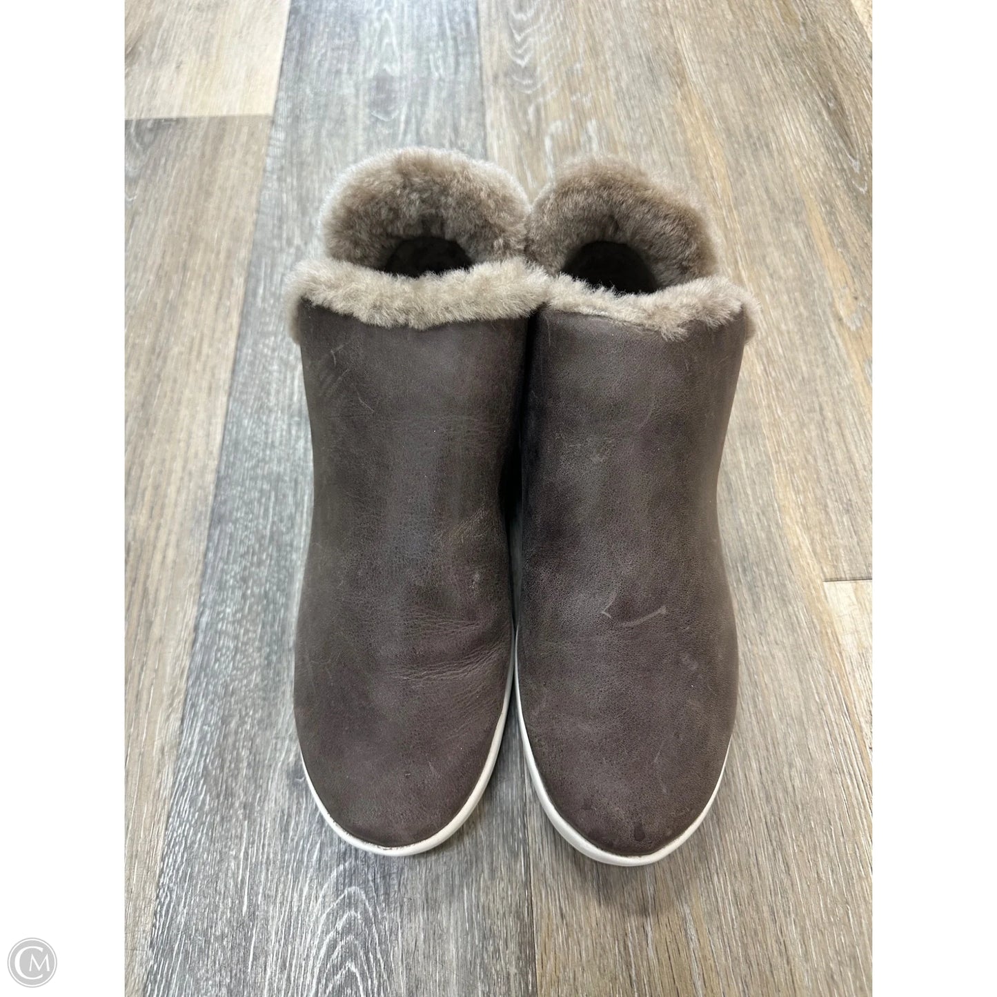 Boots Ankle Flats By Olukai In Brown, Size: 9
