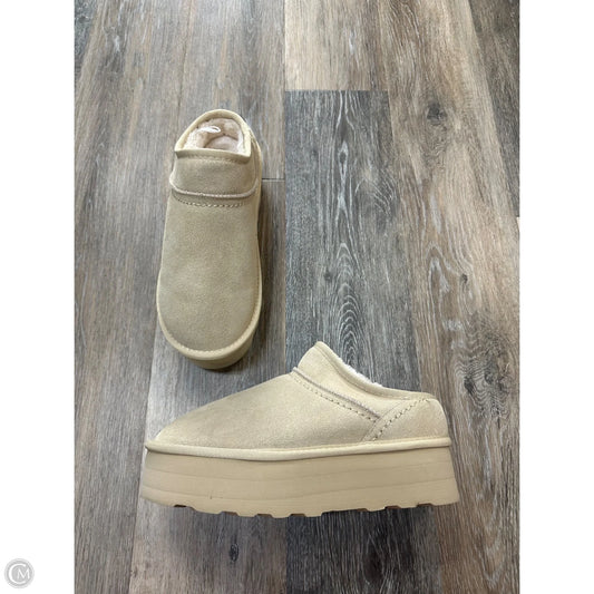 Boots Ankle Flats By Cushionaire In Tan, Size: 10