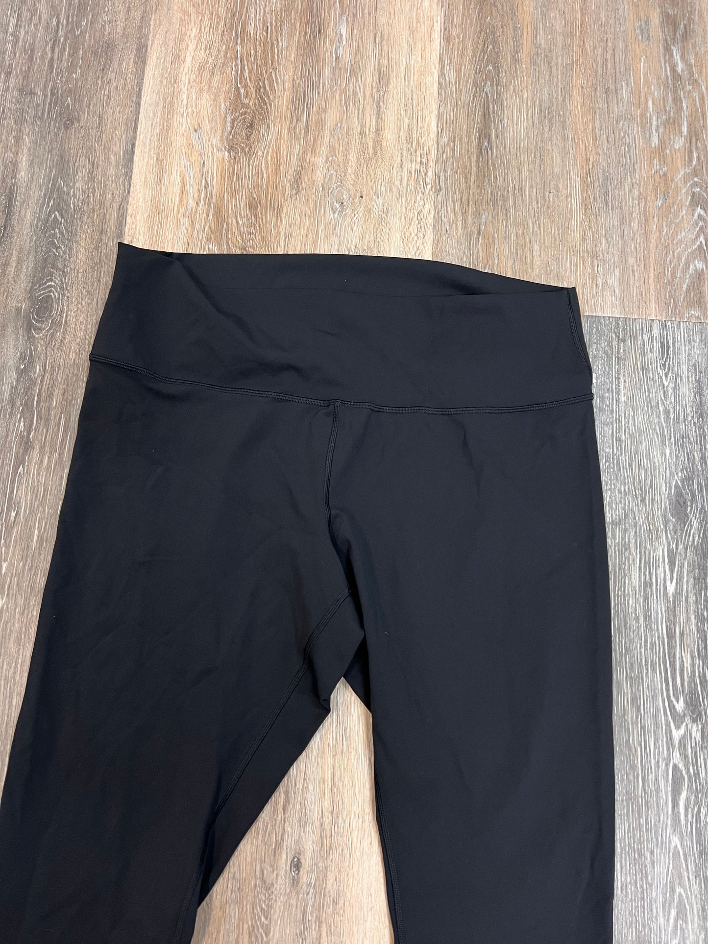 Athletic Cropped Leggings By Lululemon In Black, Size: 18