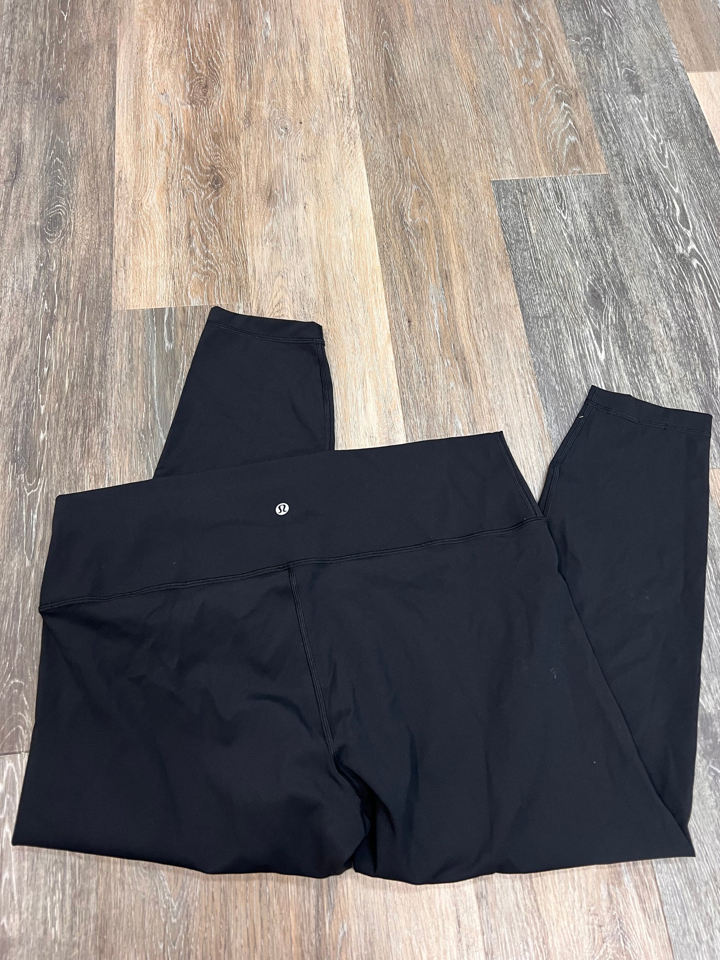 Athletic Cropped Leggings By Lululemon In Black, Size: 18