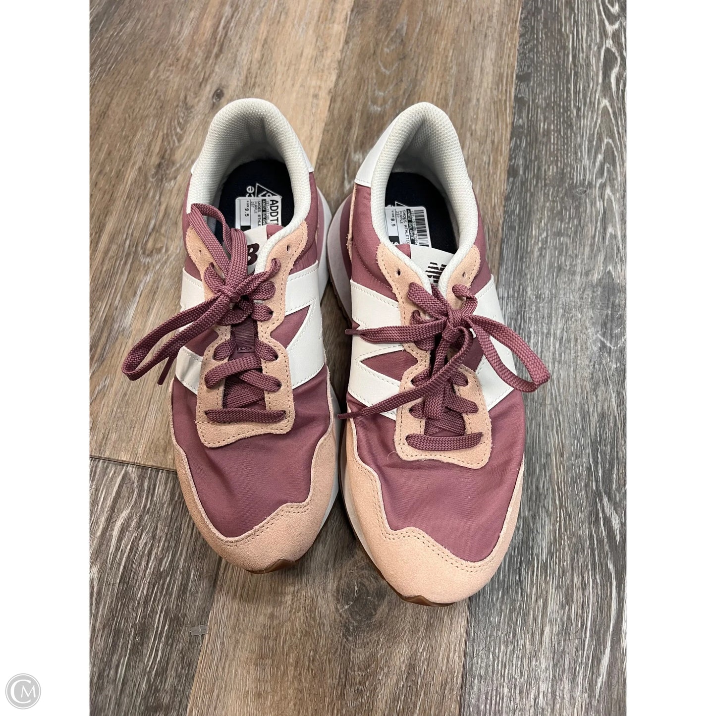 Shoes Athletic By New Balance In Purple, Size: 9.5