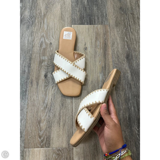 Sandals Flats By Dolce Vita In White, Size: 9.5