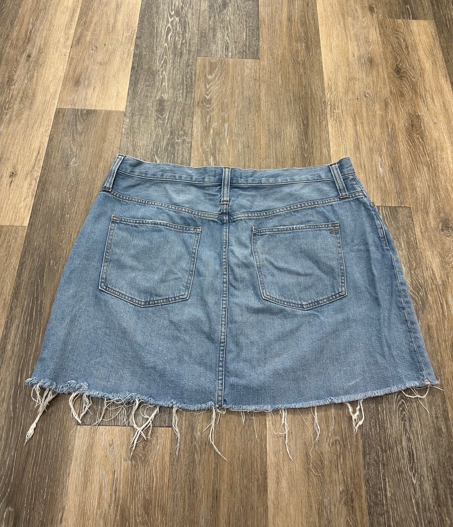 Blue Denim Skirt Mini & Short Madewell, Size 18