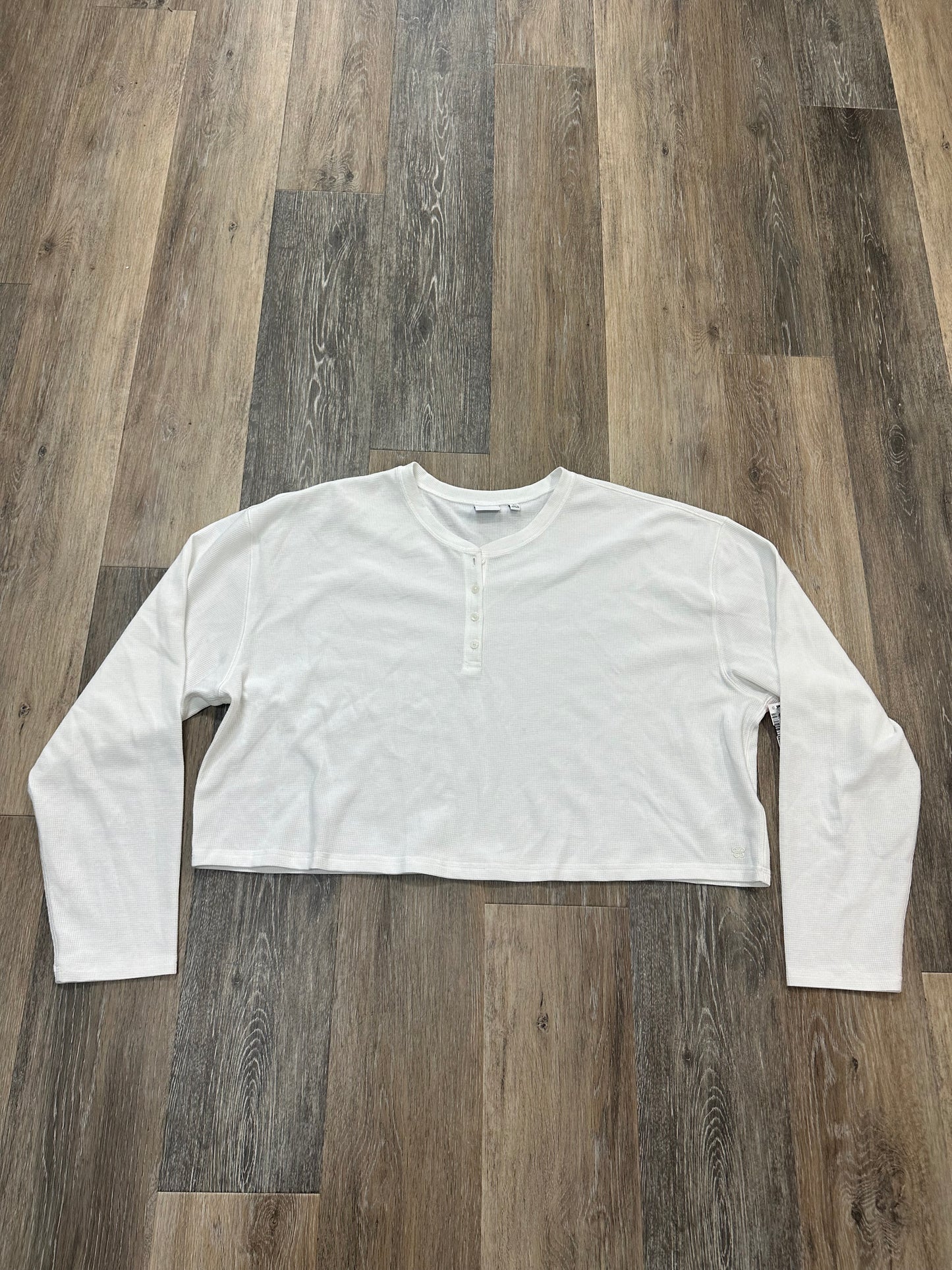 White Top Long Sleeve Sunday Best, Size Xl