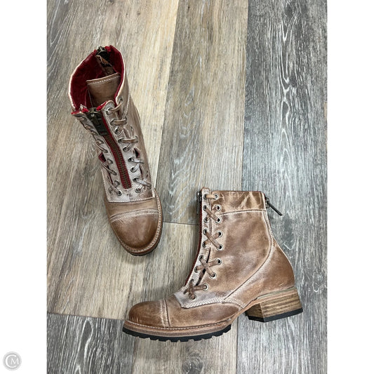 Boots Ankle Flats By Freebird In Tan, Size: 6