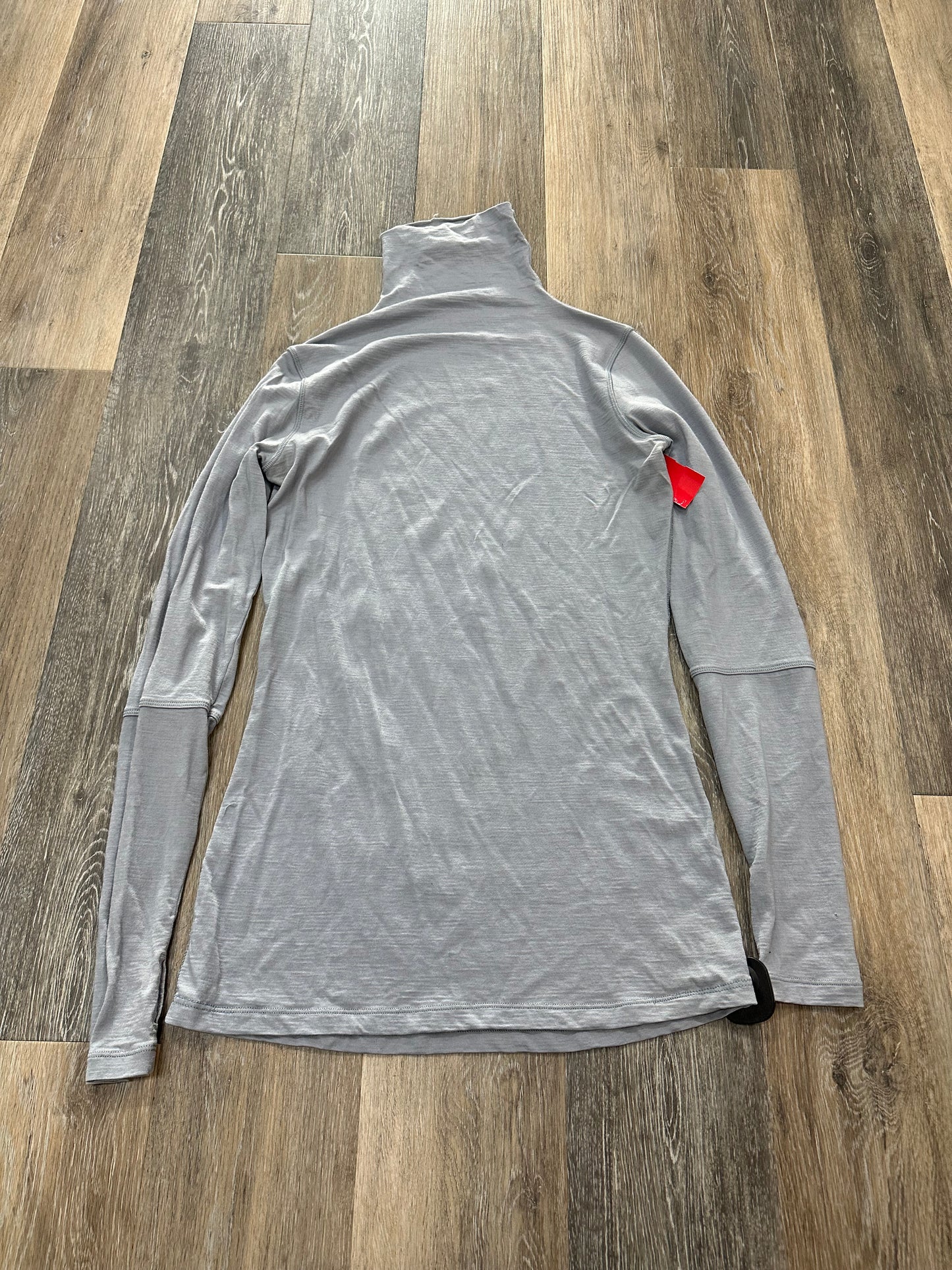 Athletic Top Long Sleeve Collar By Lululemon Size: M