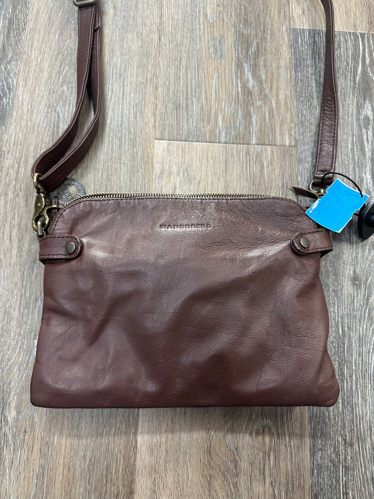 Crossbody Leather Wanderer, Size Small