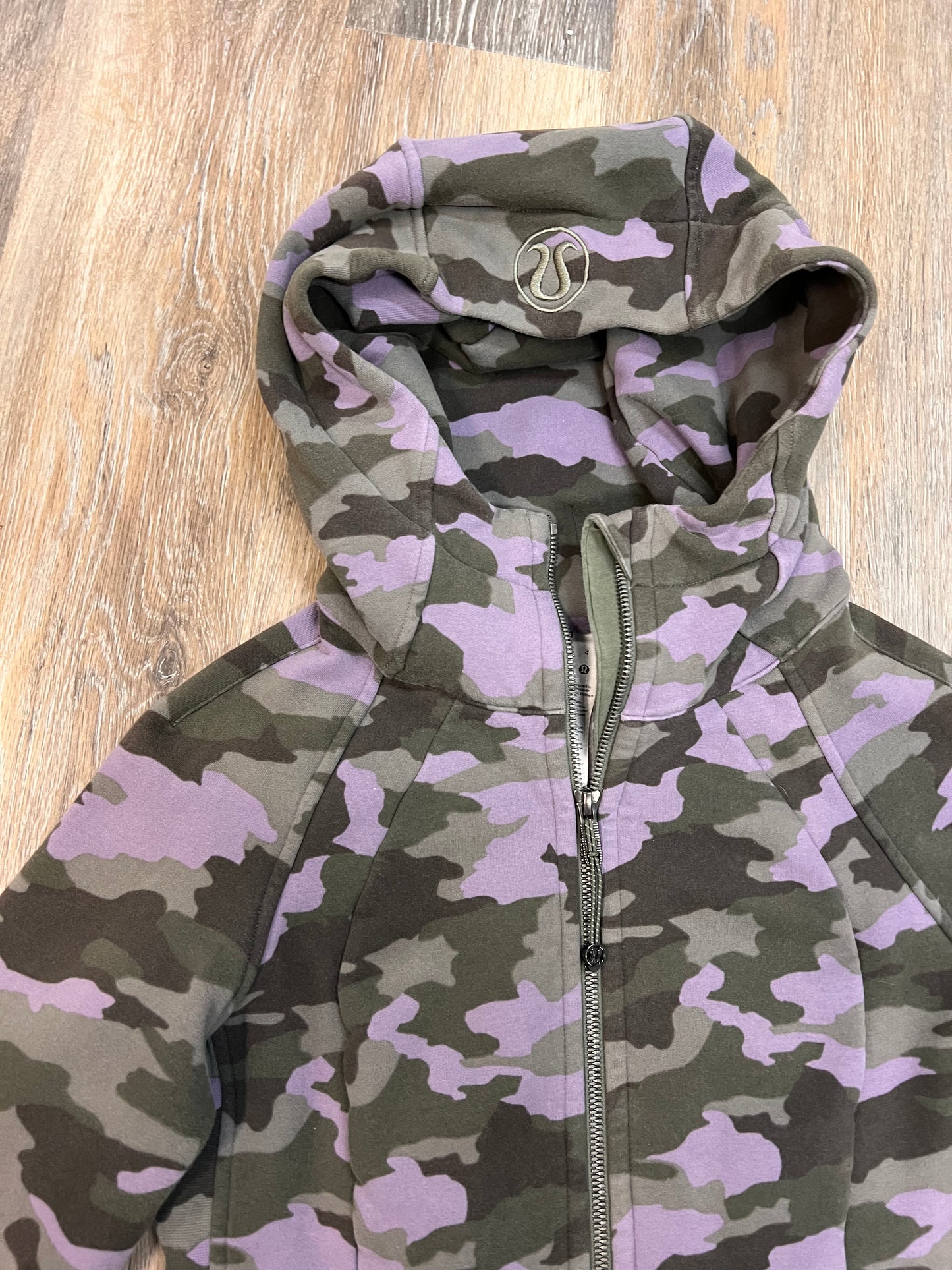 Athletic Sweatshirt Hoodie By Lululemon In Camouflage Print, Size: 4