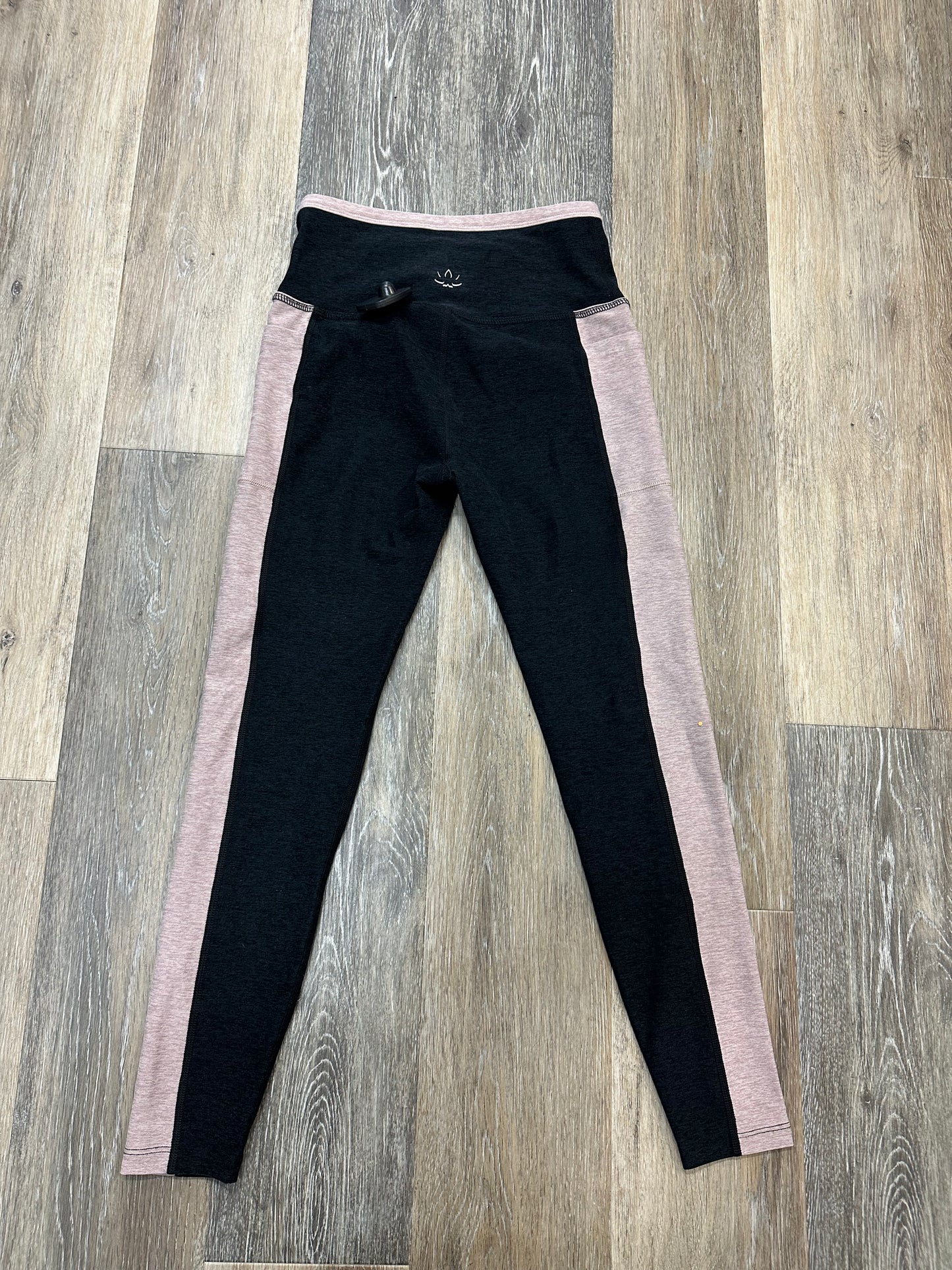 Athletic Leggings By Beyond Yoga In Grey, Size: S