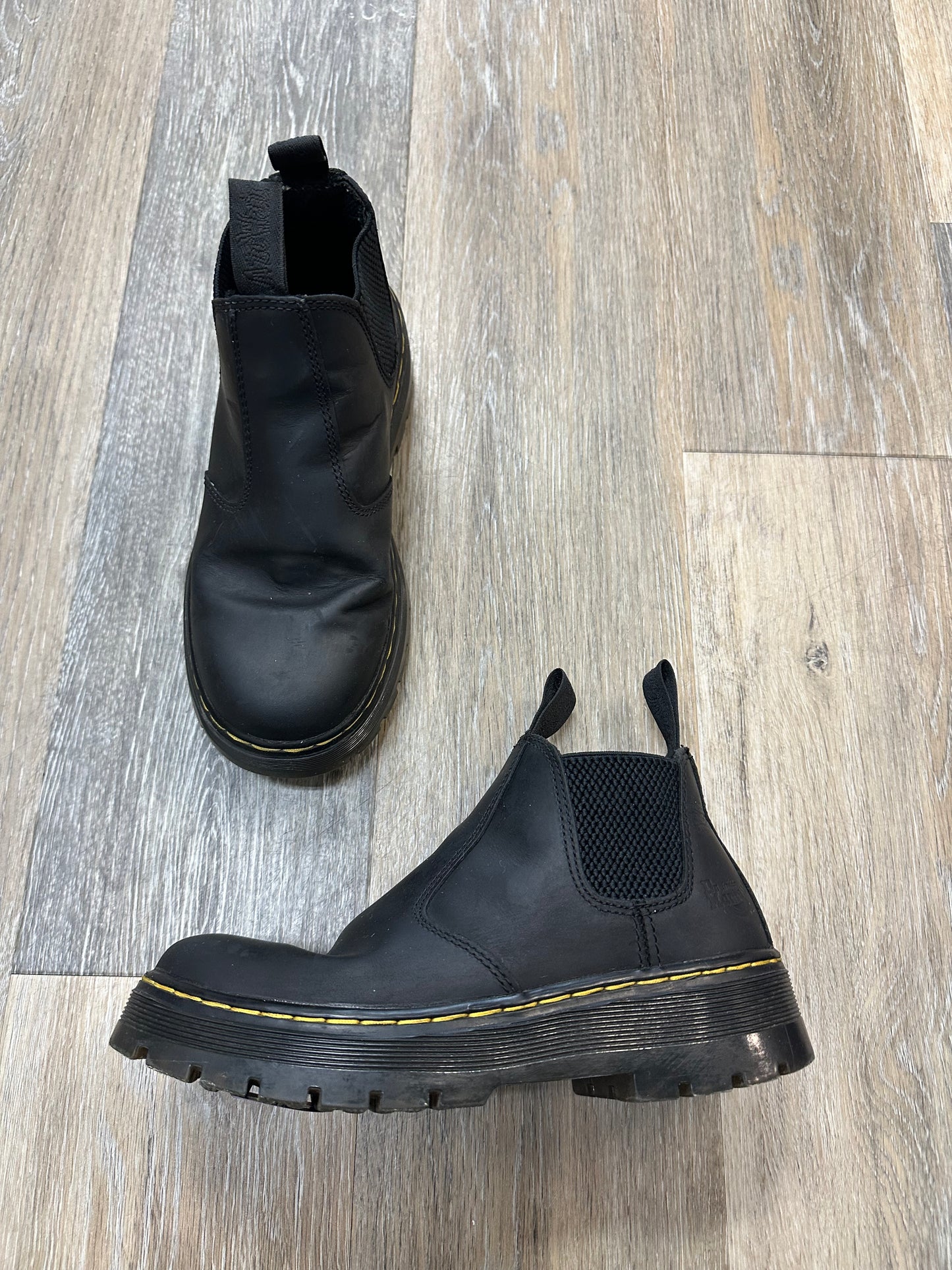 Boots Ankle Flats By Dr Martens In Black, Size: 6