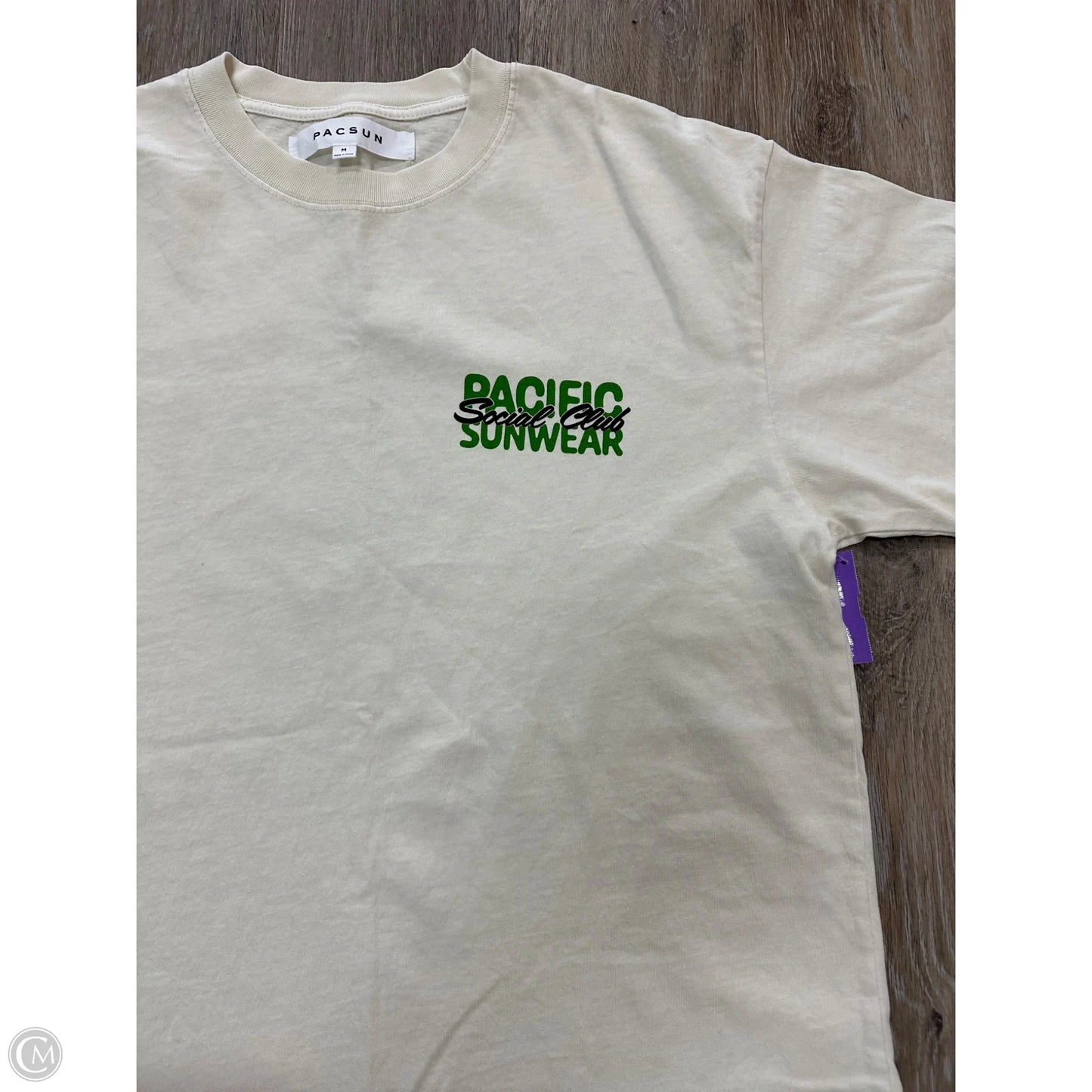 Top Short Sleeve By Pacsun In Cream, Size: M
