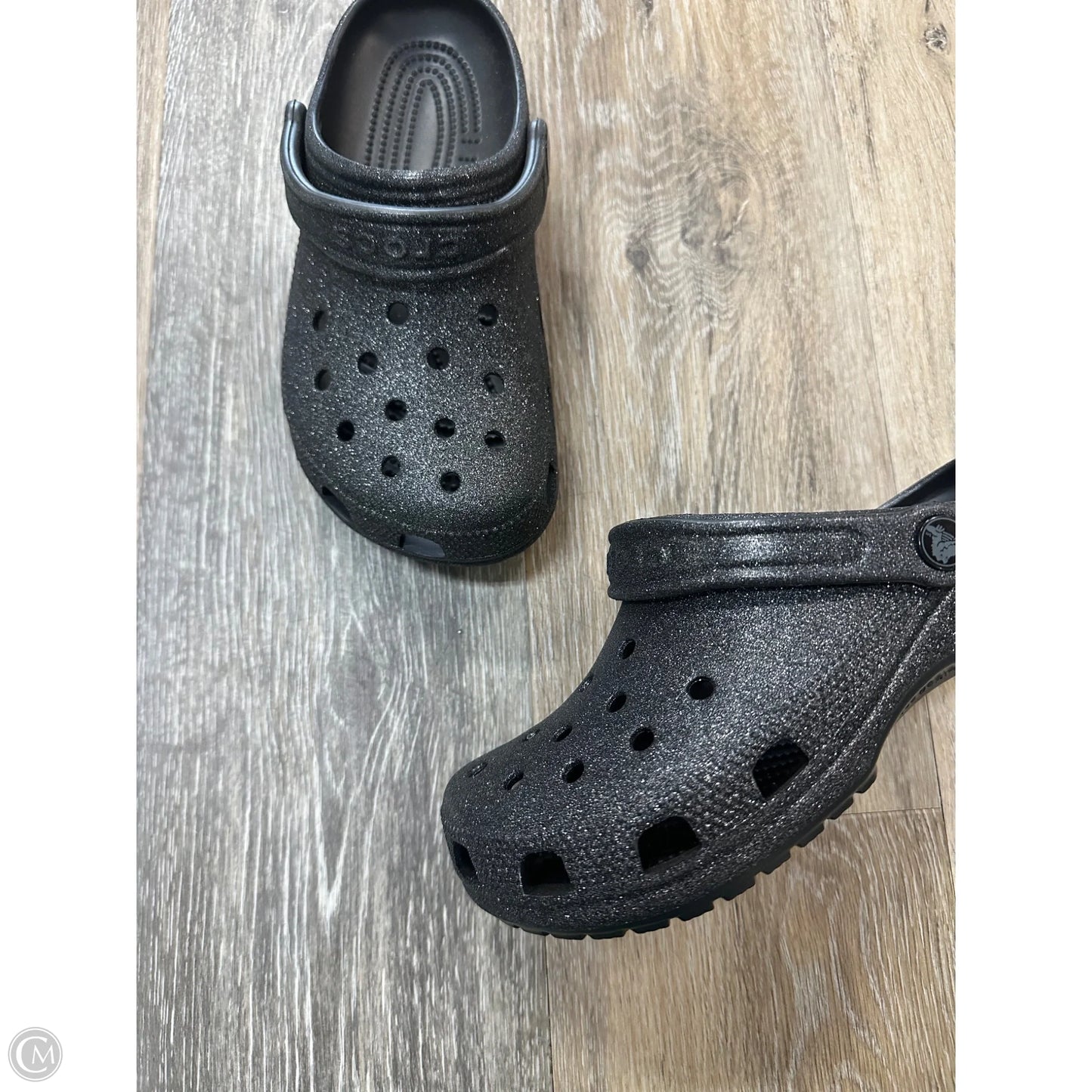 Sandals Flip Flops By Crocs In Black, Size: 6