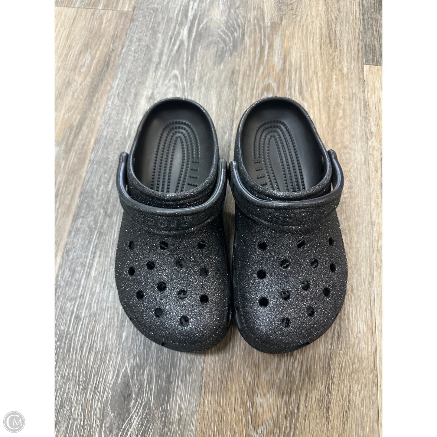 Sandals Flip Flops By Crocs In Black, Size: 6