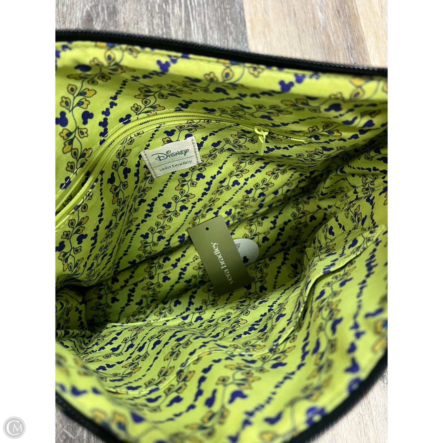 Handbag By Vera Bradley, Size: Small