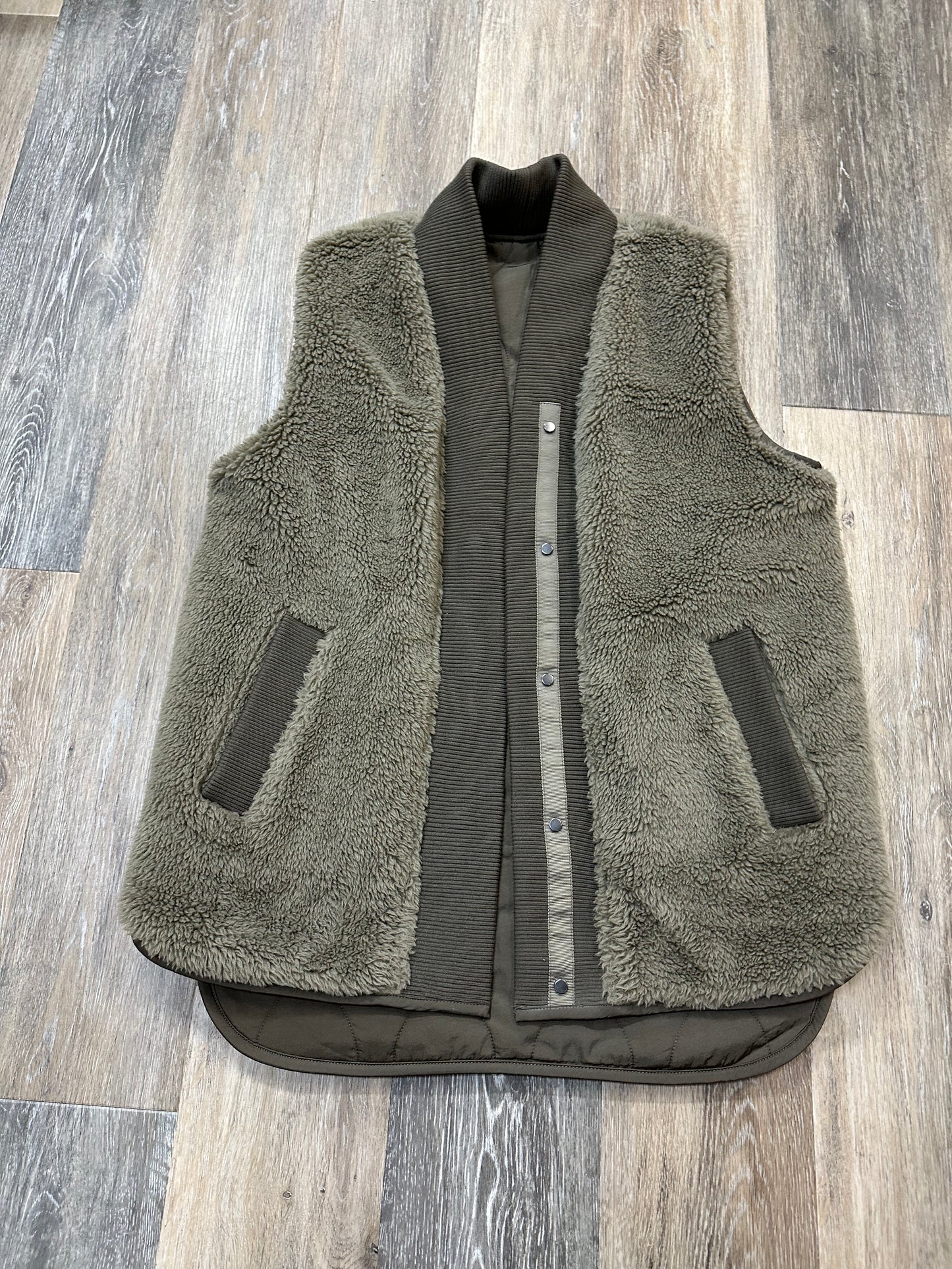 Vest Puffer & Quilted By Varley In Green, Size: Xs