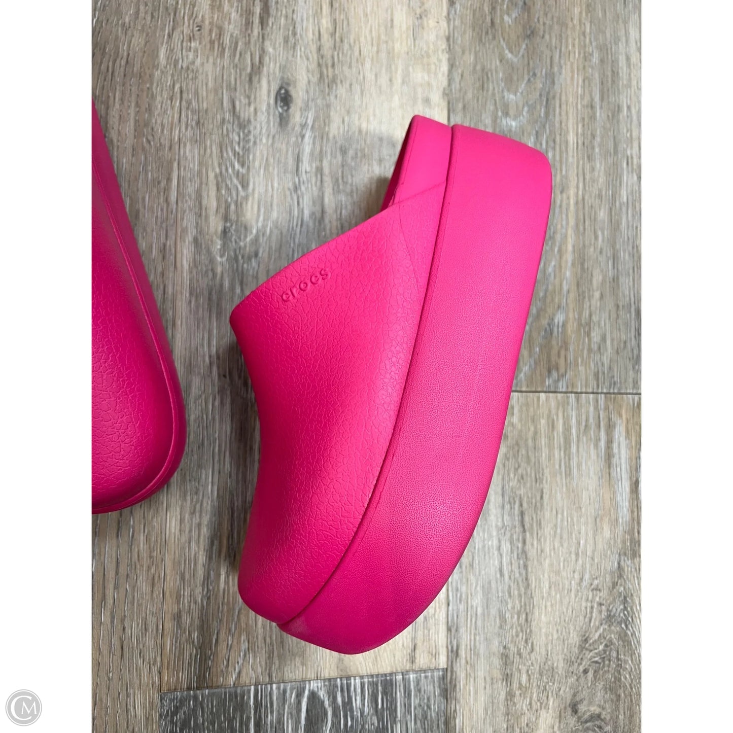 -Shoes Heels Platform By Crocs In Pink, Size: 7