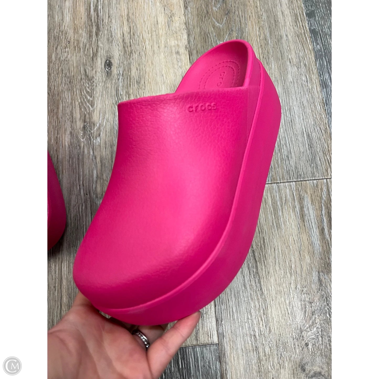-Shoes Heels Platform By Crocs In Pink, Size: 7
