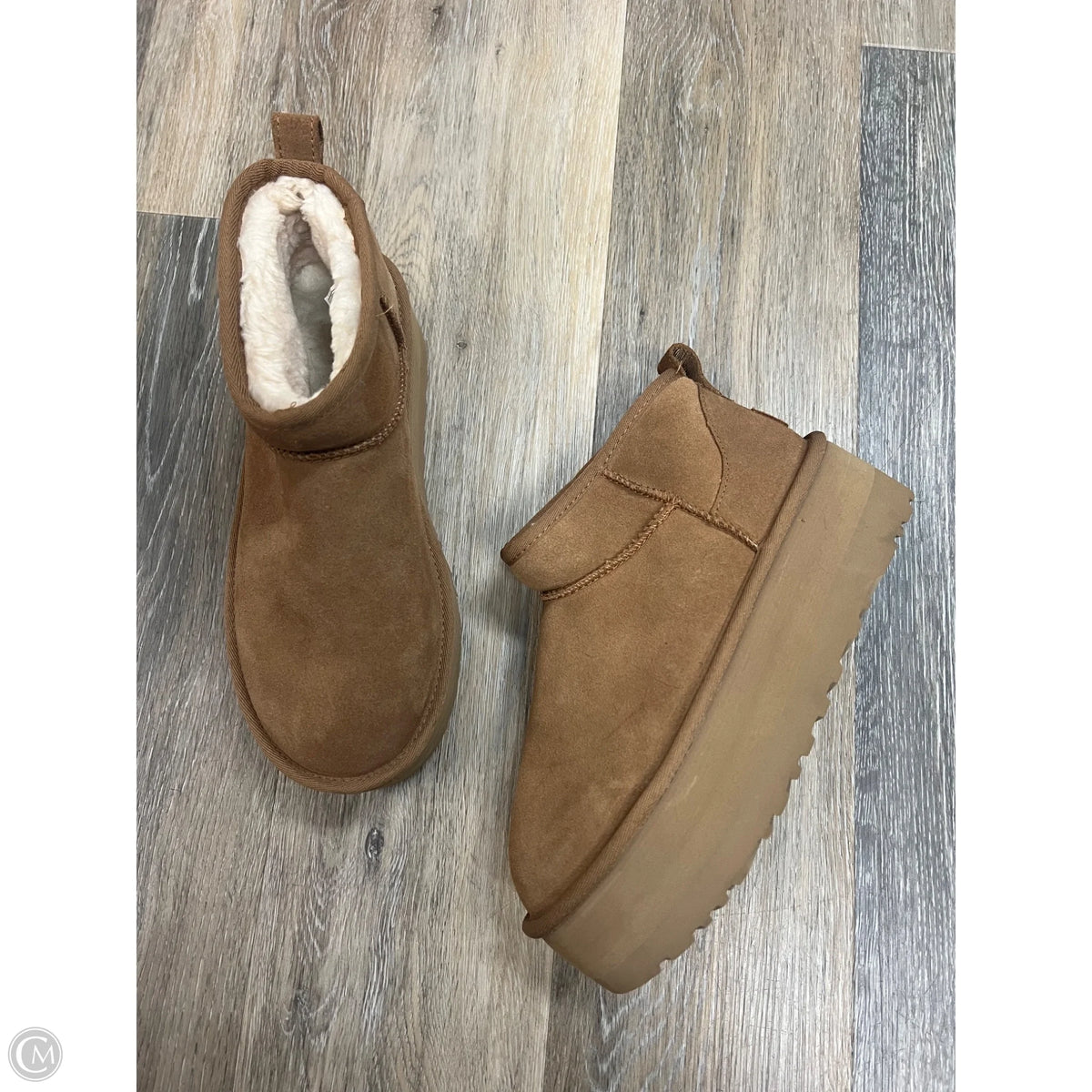 Boots Designer By Ugg In Brown, Size: 8