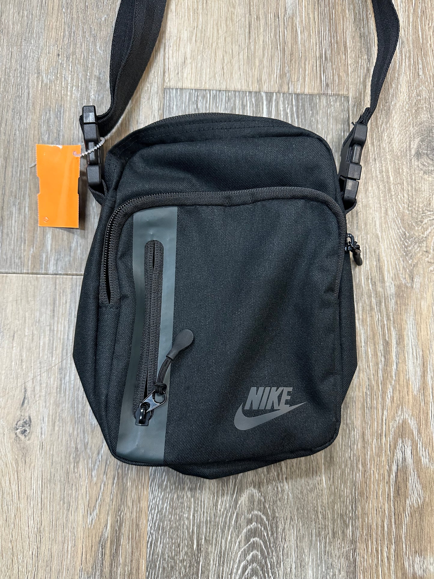 Crossbody By Nike, Size: Small