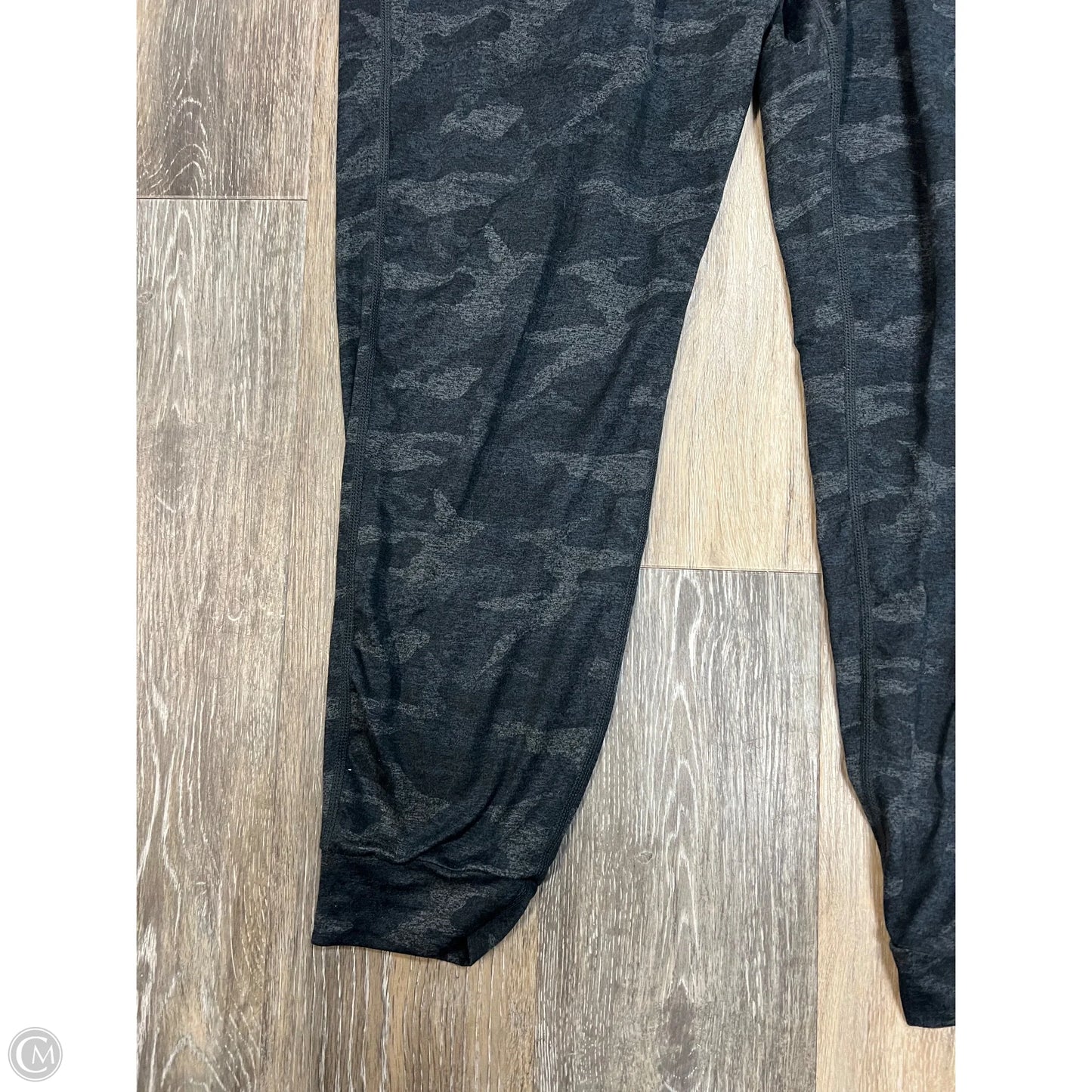 Athletic Pants By Vuori In Grey, Size: M