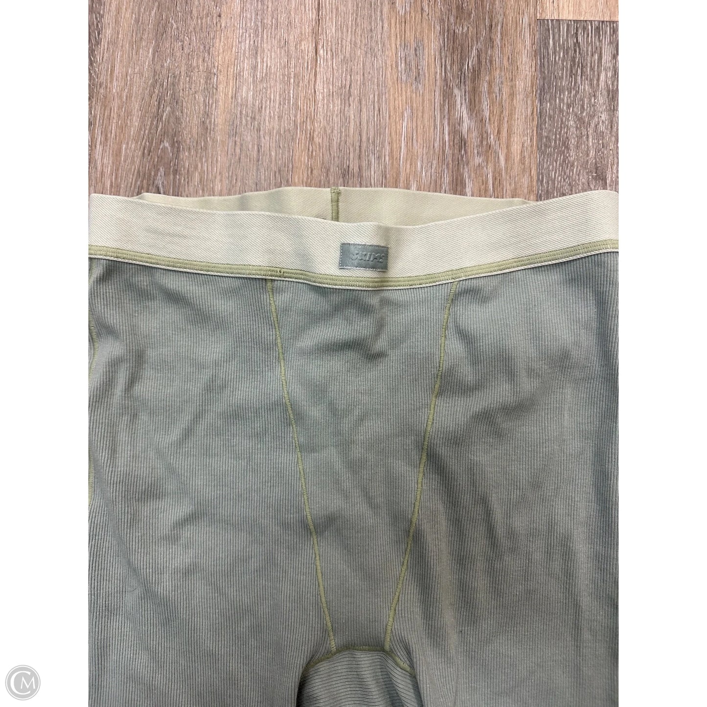 Shorts By Skims In Green, Size: L