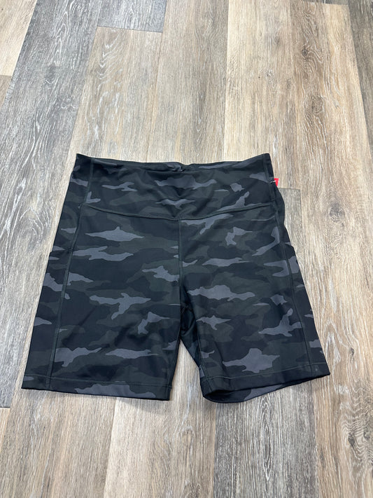 Camouflage Print Athletic Shorts Athleta, Size L