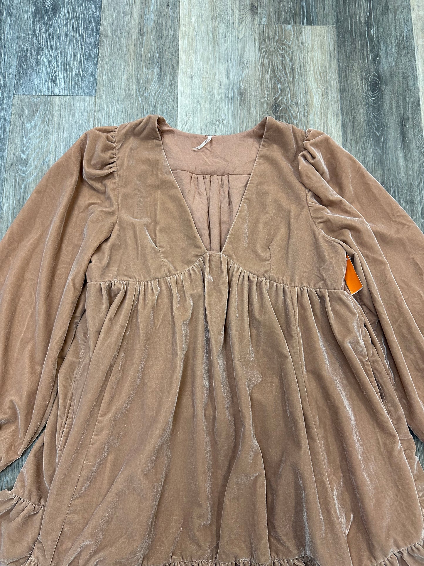 Dress Casual Short By Free People In Peach, Size: S