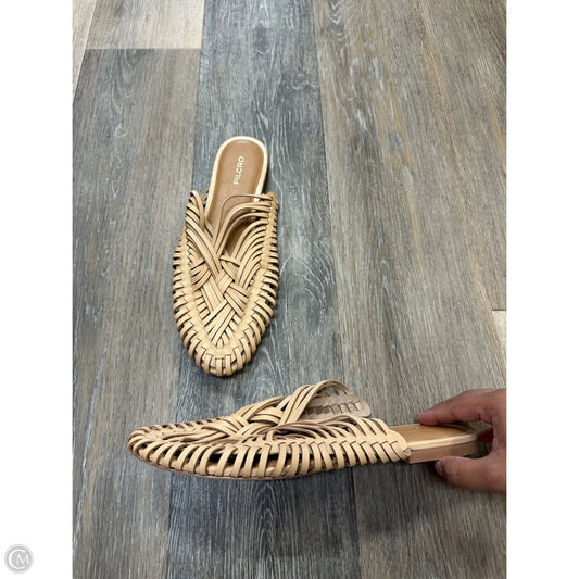 Shoes Flats By Pilcro In Beige, Size: 10