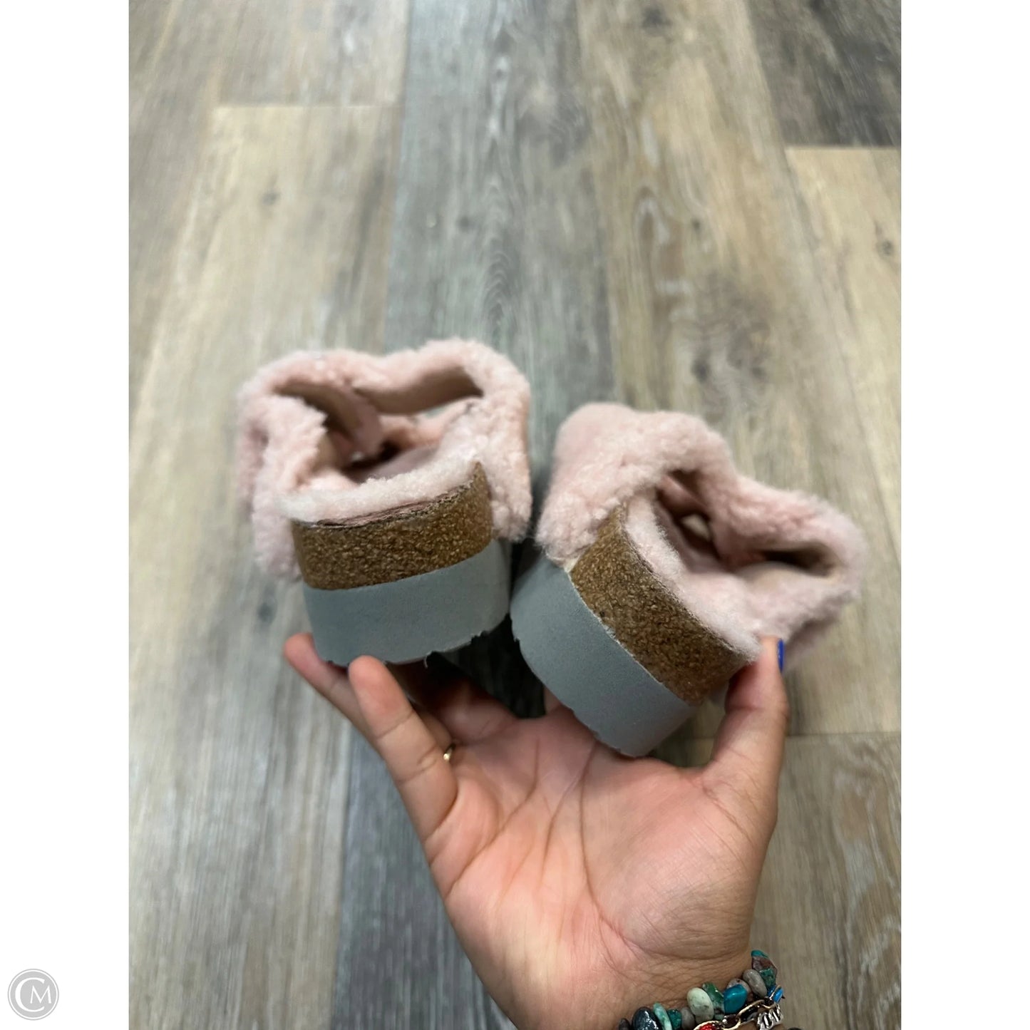 Slippers By Papillion In Pink, Size: 6