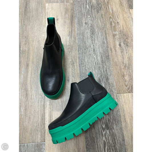 Boots Designer By Ugg In Black, Size: 7