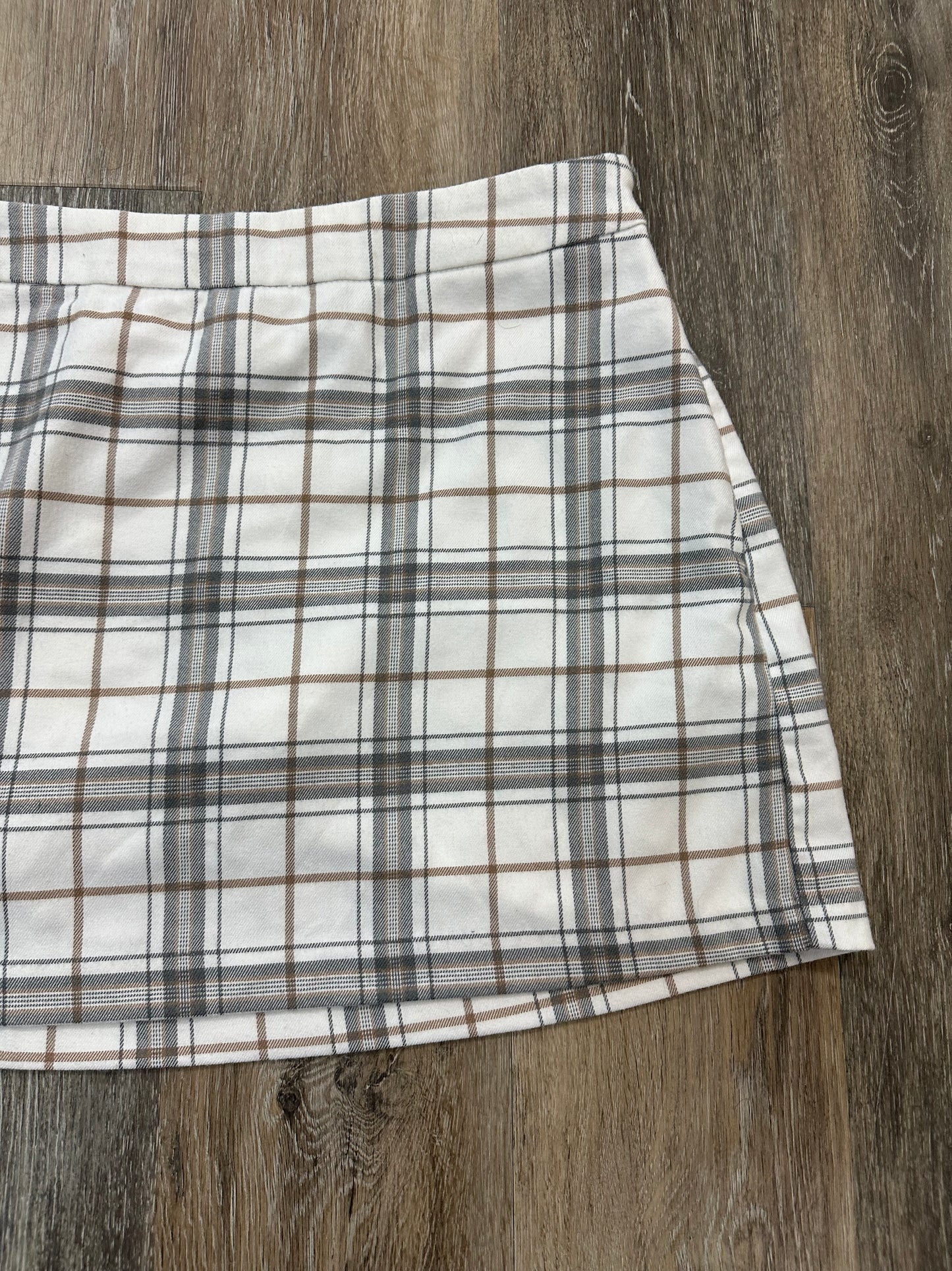 Skirt Mini & Short By Abercrombie And Fitch In Plaid Pattern, Size: M