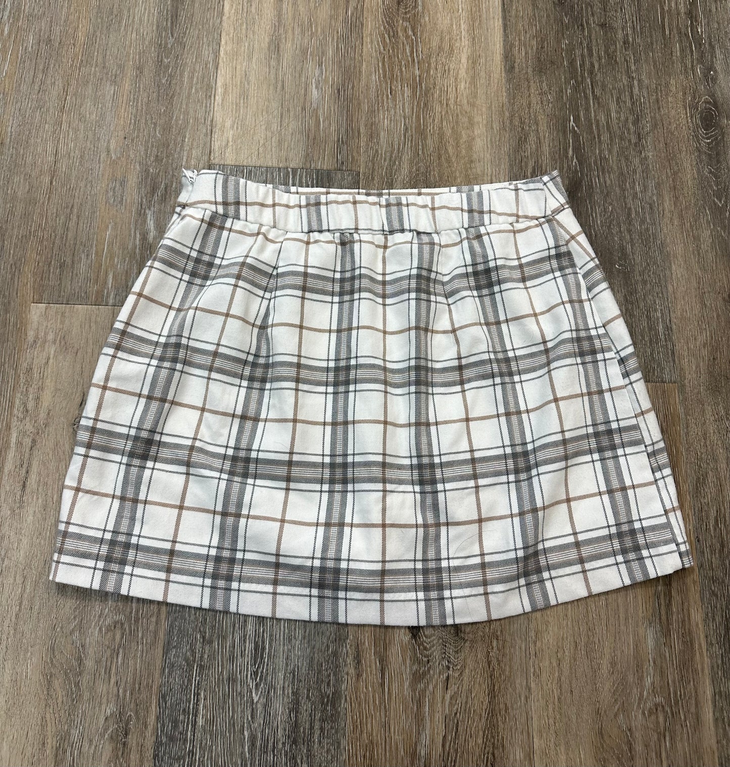 Skirt Mini & Short By Abercrombie And Fitch In Plaid Pattern, Size: M