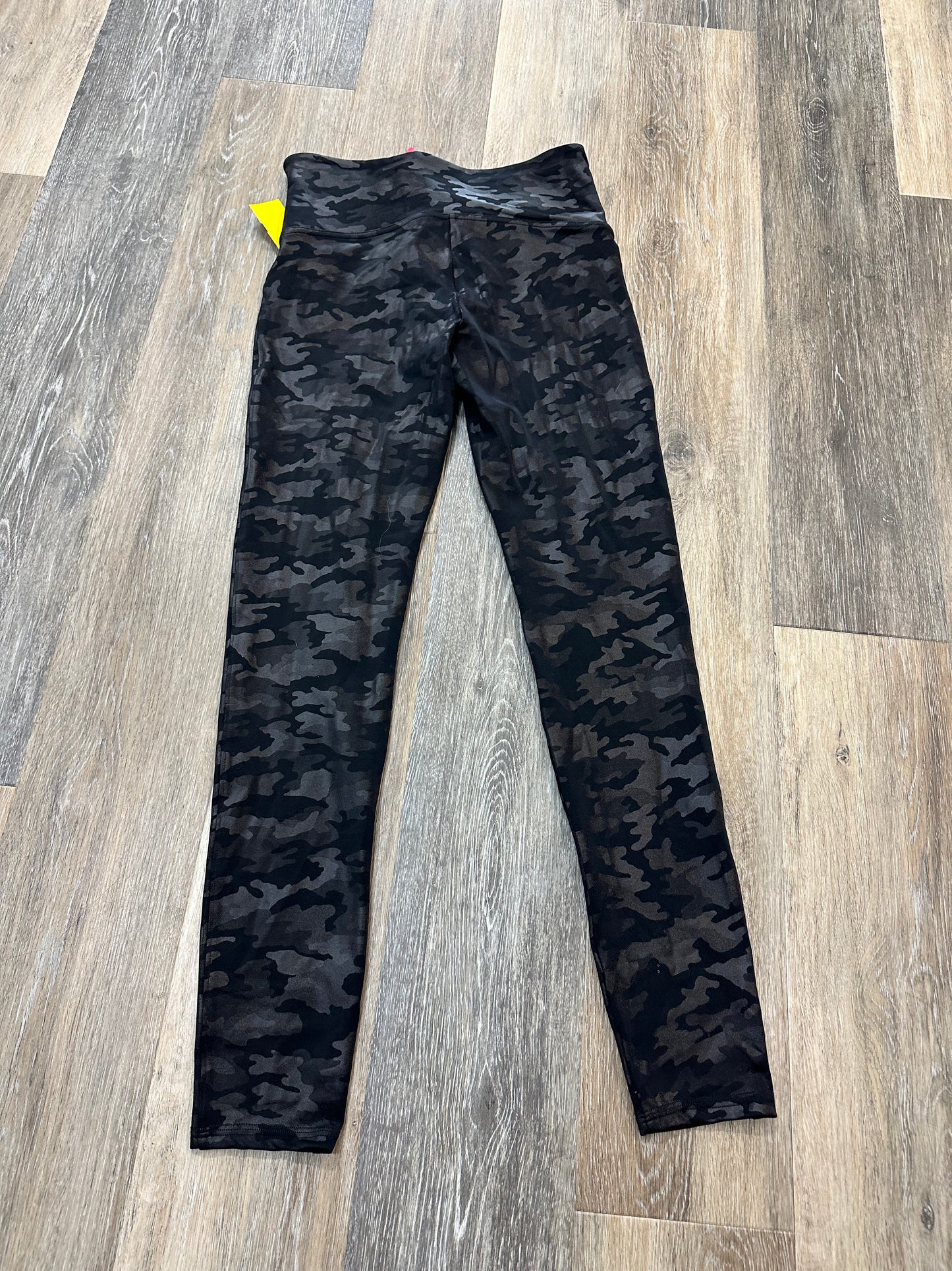 Pants Leggings By Spanx In Camouflage Print, Size: L