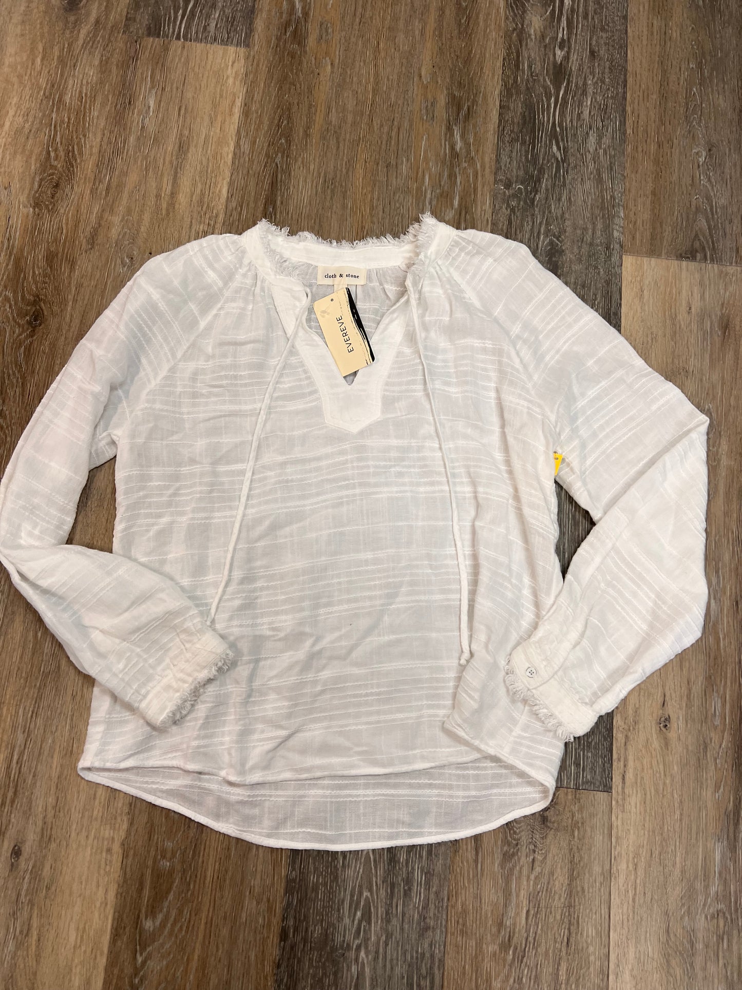 Blouse Long Sleeve By Cloth & Stone In White, Size: S