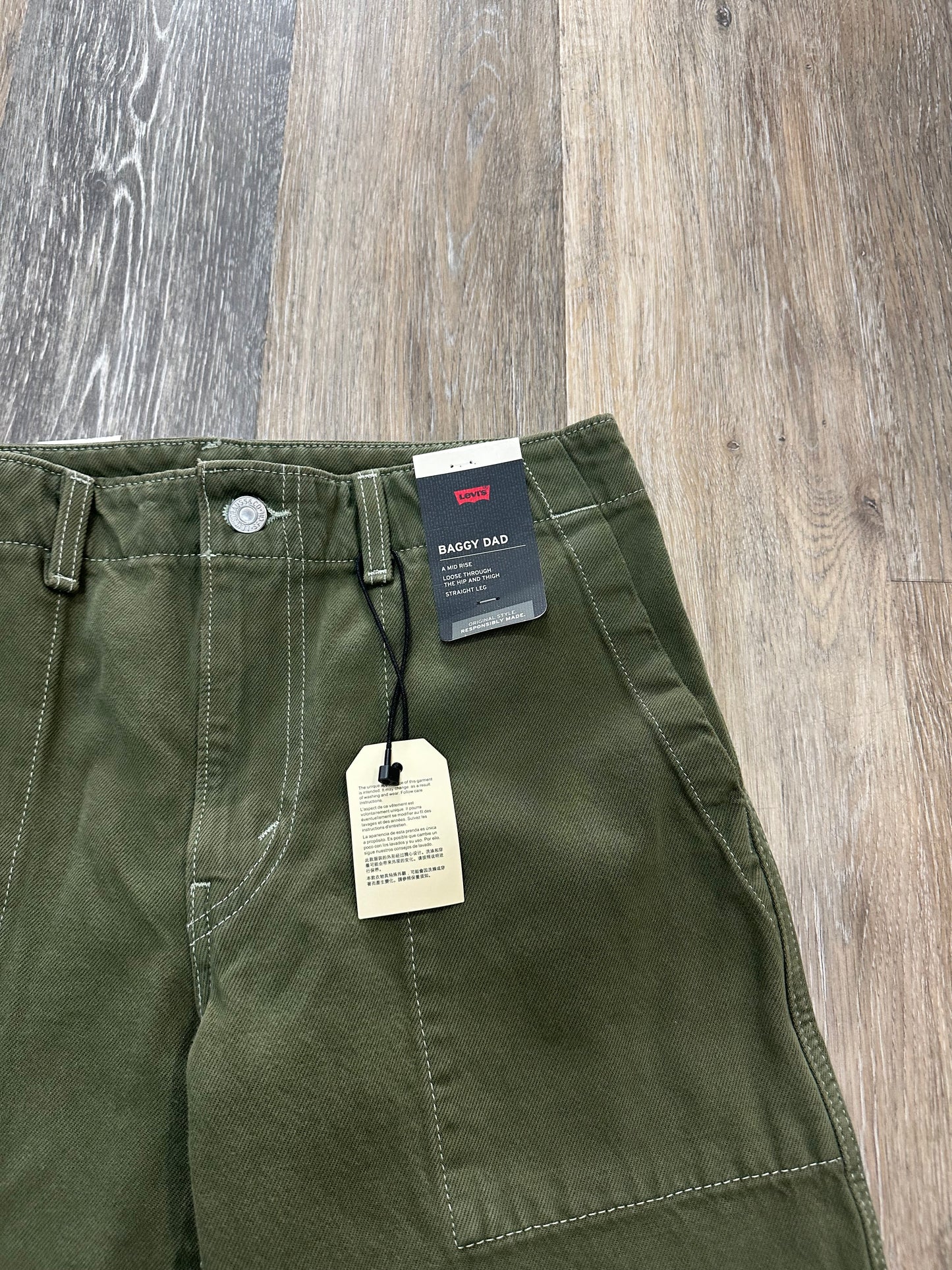 Pants Cargo & Utility By Levis In Green, Size: 2/26