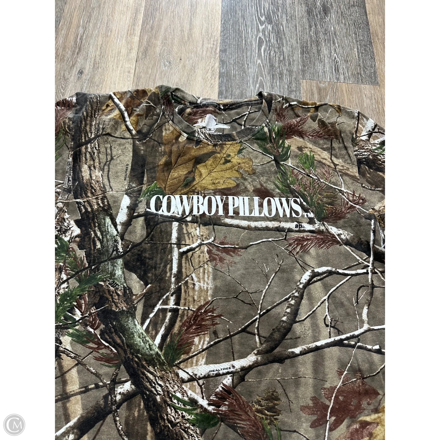 Top Short Sleeve By Cowboy Pillows In Camouflage Print, Size: L