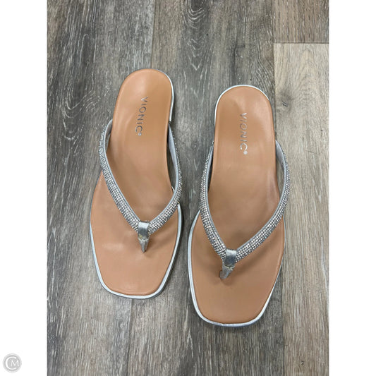 Sandals Flats By Vionic In Silver, Size: 7.5