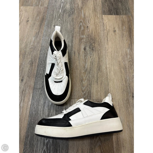 Shoes Athletic By Mia In Black & White, Size: 8