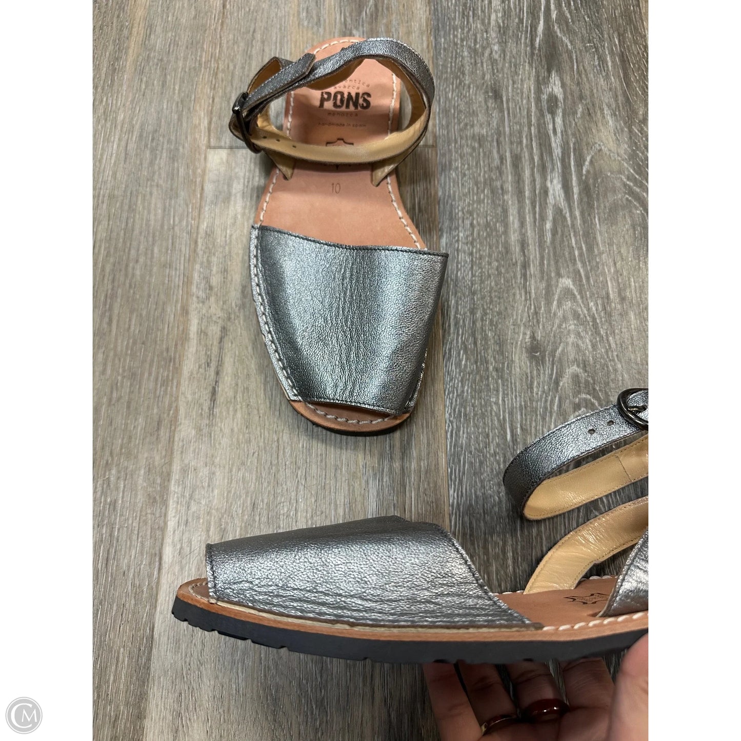 Sandals Flats By Pons In Silver, Size: 10