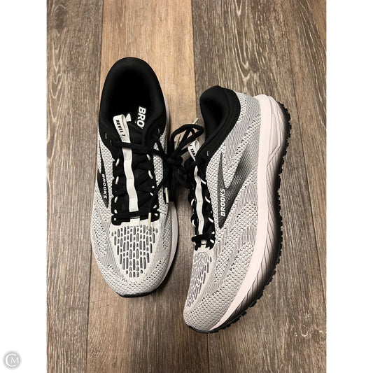 Shoes Athletic By Brooks In Grey, Size: 11