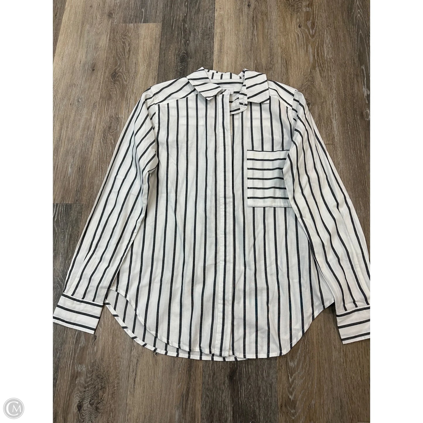 Top Long Sleeve By Evereve In Striped Pattern, Size: Xs
