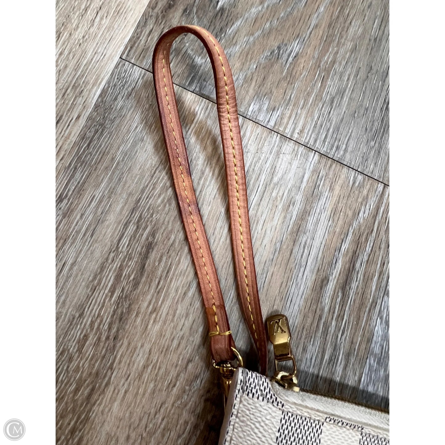 Wristlet Luxury Designer By Louis Vuitton, Size: Large