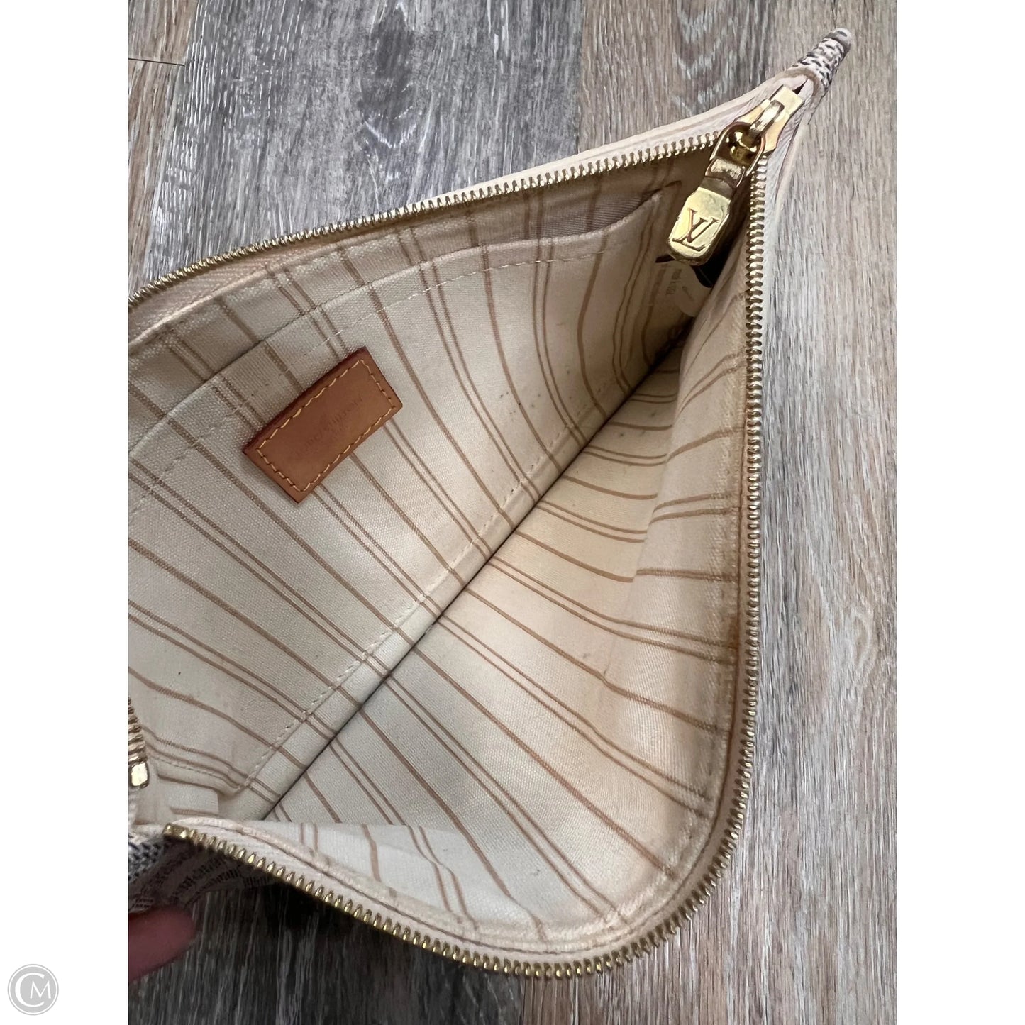 Wristlet Luxury Designer By Louis Vuitton, Size: Large